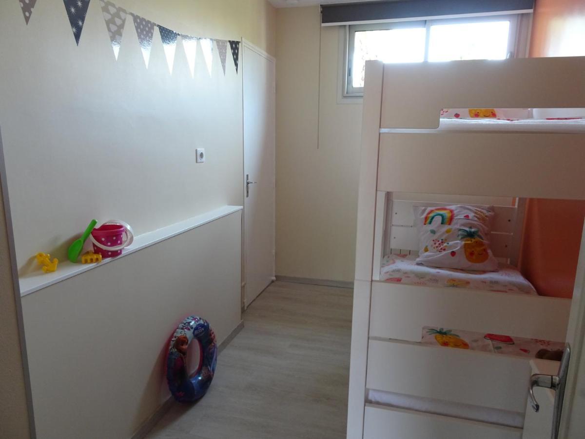 T3 150 M De La Plage, Climatisation, Piscine Et Parking Privatif - Le Lavandou