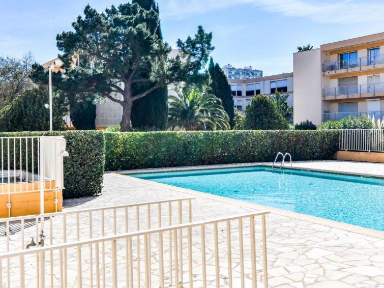T3 150 M De La Plage, Climatisation, Piscine Et Parking Privatif -