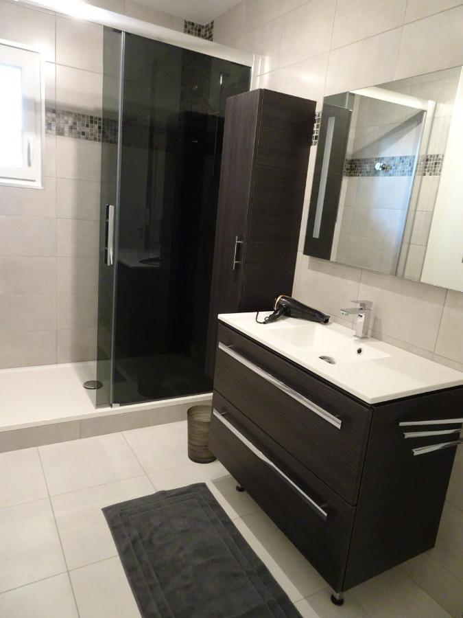 Appartement T3 150 M De La Plage, Climatisation, Piscine Et Parking Privatif -