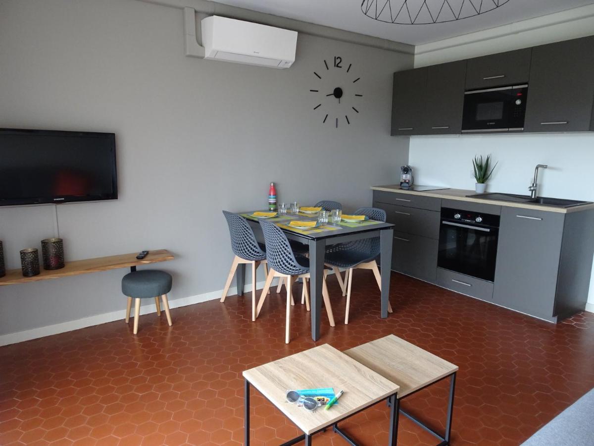 T3 150 M De La Plage, Climatisation, Piscine Et Parking Privatif - * Le Lavandou